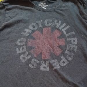 Men's Black Vintage Large Red Hot Chili Peppers Logo Shirt Band Music 2018
